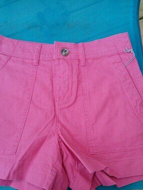 A NEW DAY SIZE 2 SHORTS CORAL NEW WITHOUT TAGS
